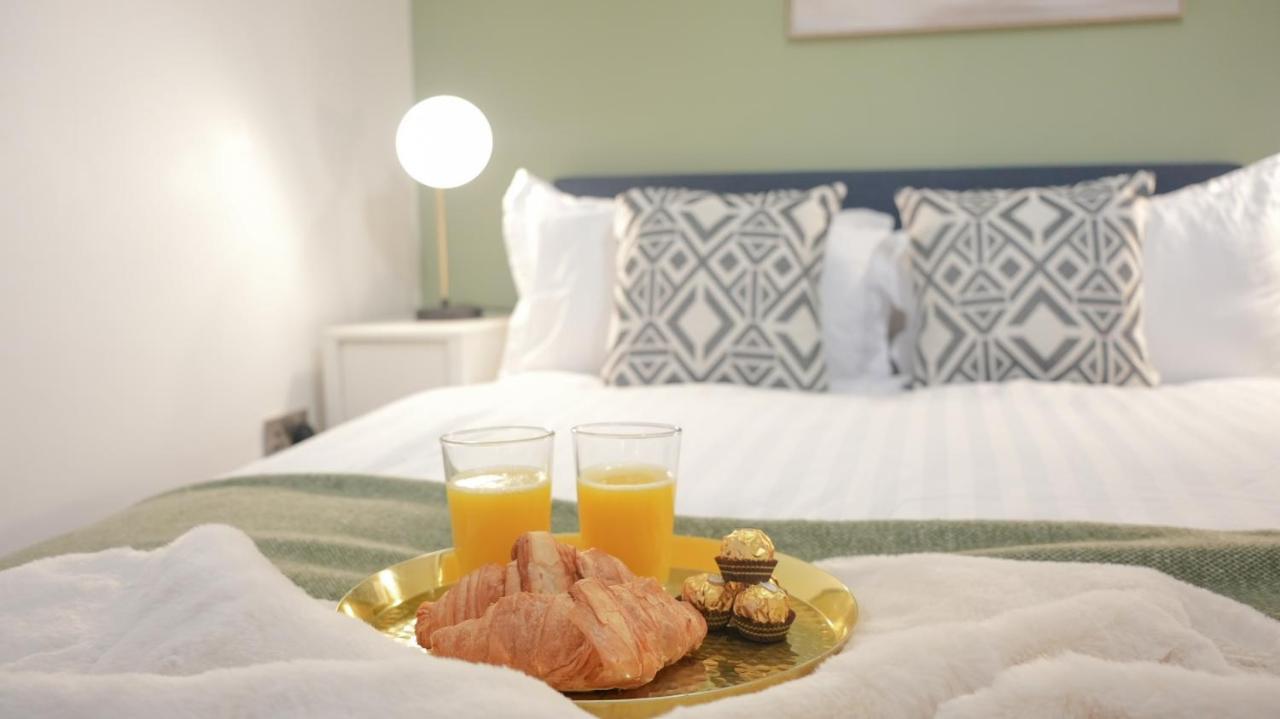 Stunning Brighton Seaside 2-Bedroom Townhouse With Patio, Sleeps 6 Zewnętrze zdjęcie