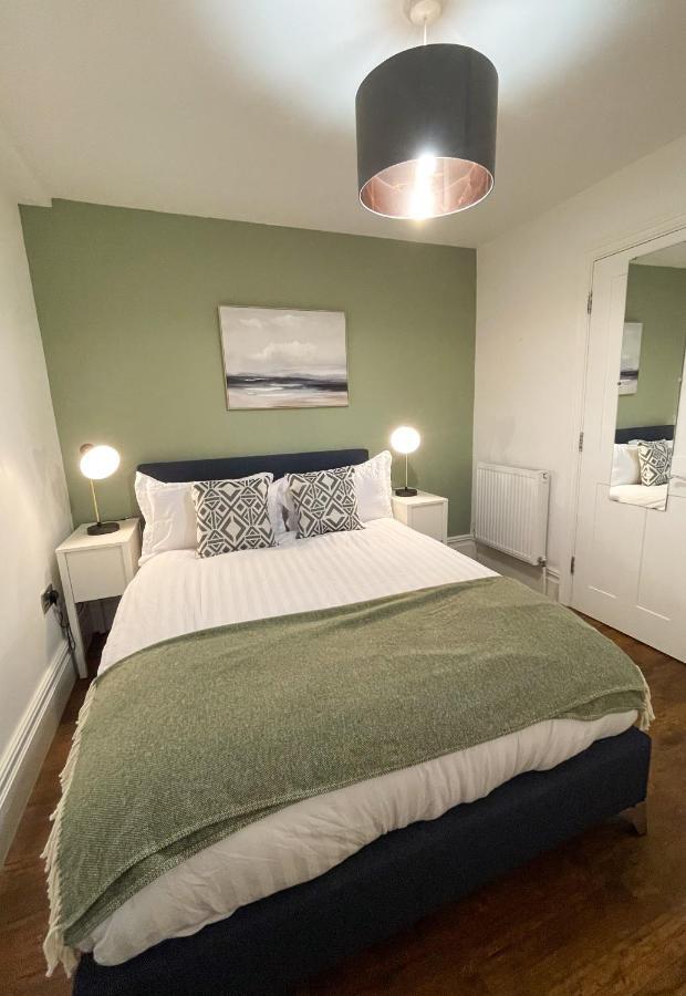 Stunning Brighton Seaside 2-Bedroom Townhouse With Patio, Sleeps 6 Zewnętrze zdjęcie